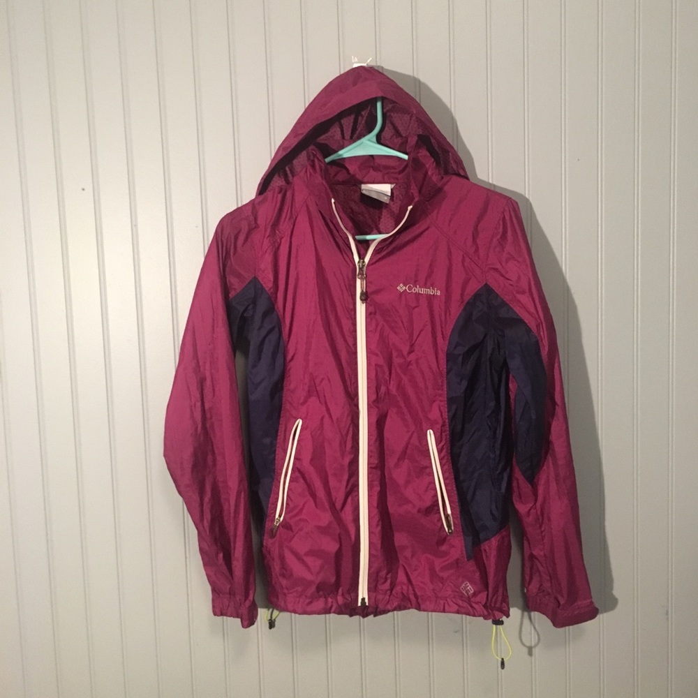 Columbia rain coat w detachable hood